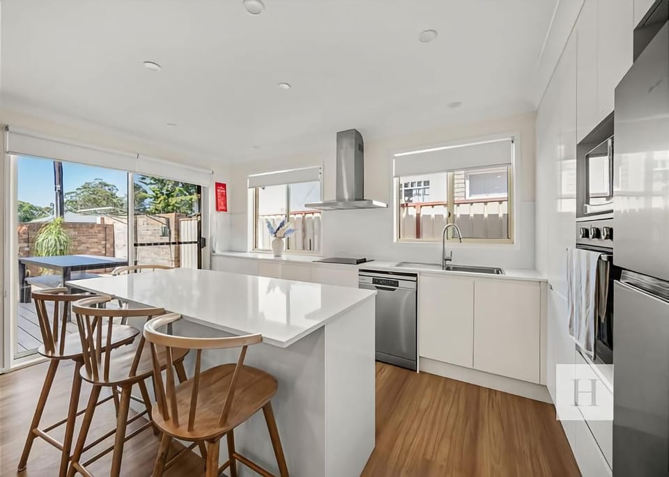 Pete's Retreat -500m from the beach House in Toukley