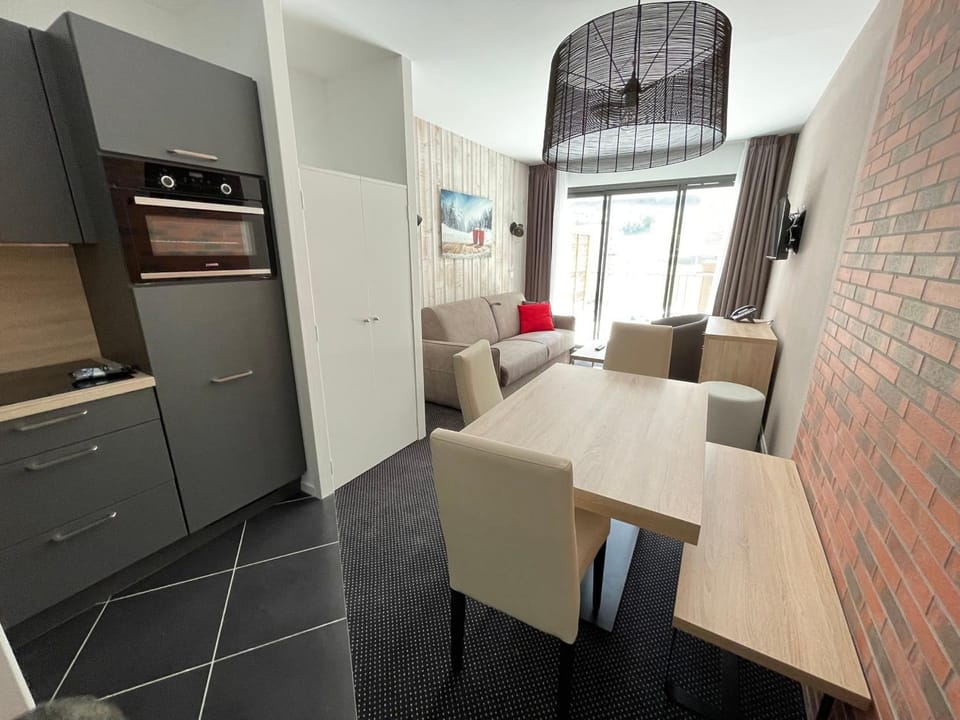 Studio à Gourette avec animaux acceptés pour 4 pers, terrasse et piscine - FR-1-860-45 Apartment in Nouvelle-Aquitaine