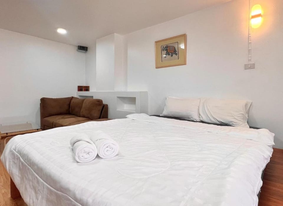 Calm Corner Siri Thana Apartment in Chiang Mai