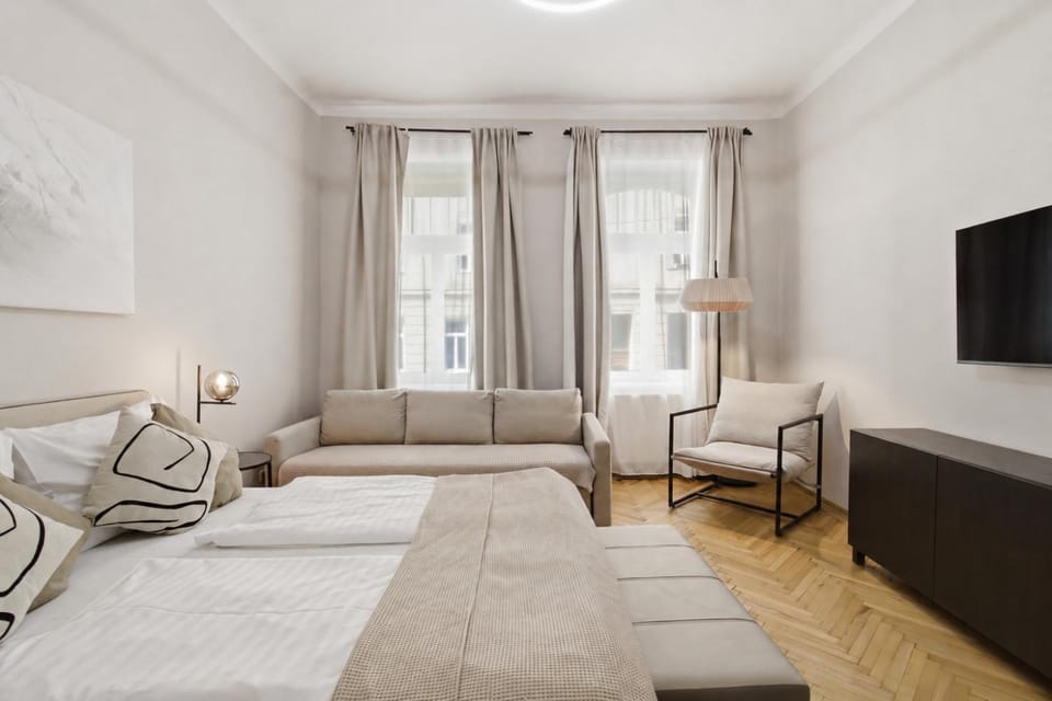 Close to Stadthalle I 5 Min to Lugner City Apartment in Vienna