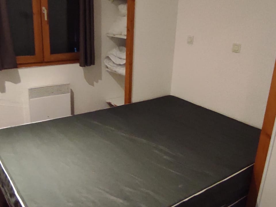 Appartement Super Besse - 6 pers, Piscine, Parking, Balcon - FR-1-814-168 Apartment in Besse-et-Saint-Anastaise