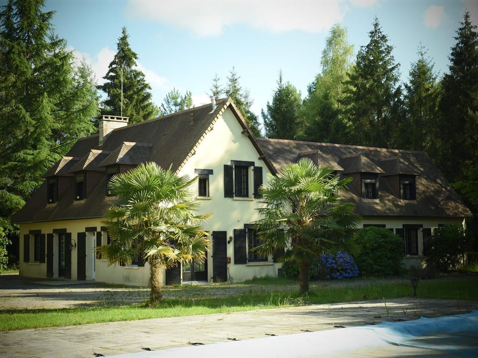 Gîte calme et paisible en forêt, idéal pour famille et amis - FR-1-410-486 House in Centre-Val de Loire