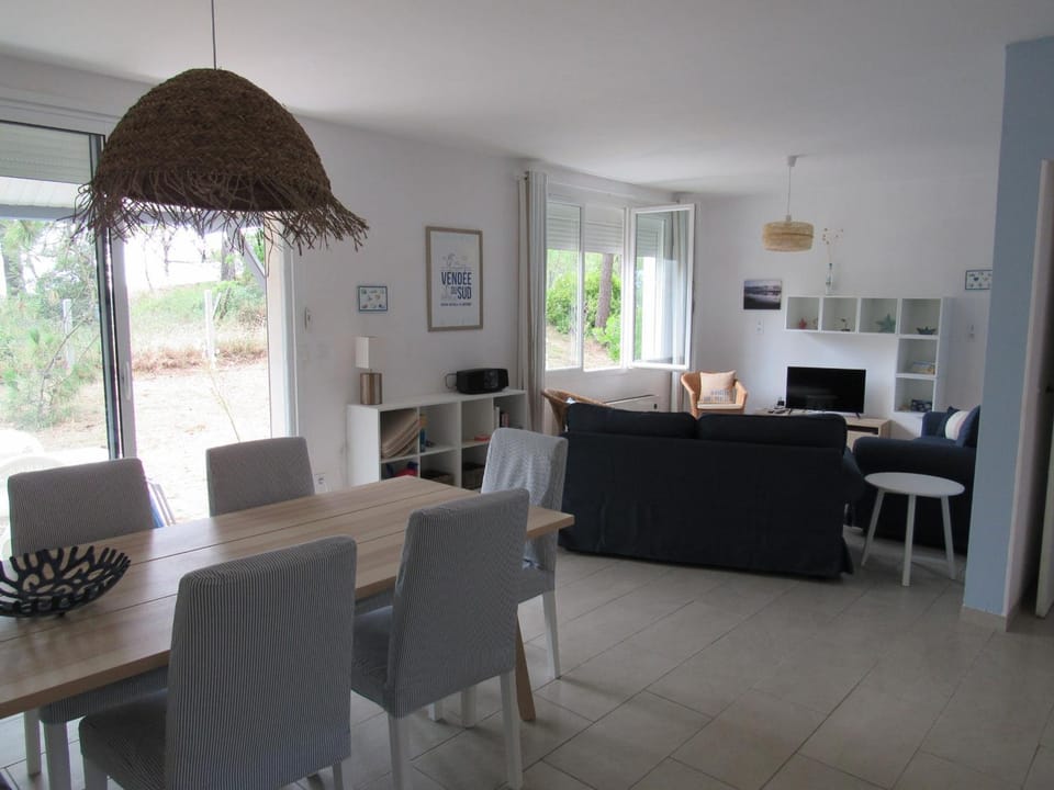 Maison rénovée proche océan, animaux admis, wifi, parking - FR-1-194-311 House in La Faute-sur-Mer
