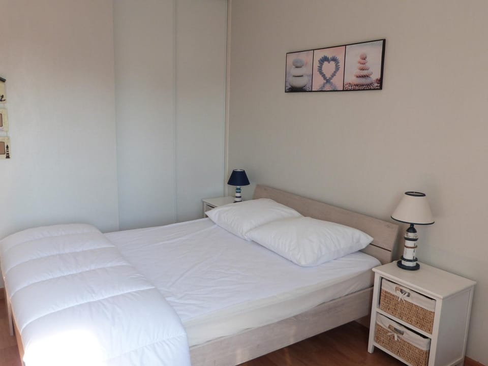 Maison proche plage, terrasse, parking, Wifi - FR-1-194-338 House in La Tranche-sur-Mer