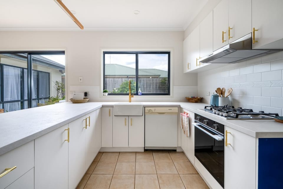 Walk-to-Beach and Town Home House in Ocean Grove