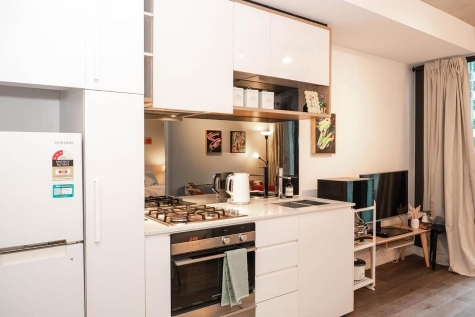 Cosy modern 2BR home in the heart of Melbourne CBD Apartment in Melbourne
