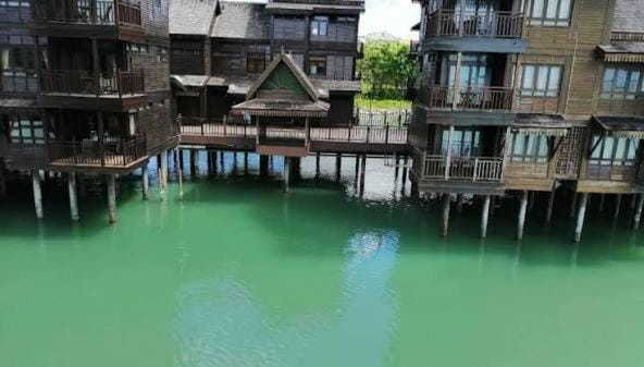 Langkawi Lagoon Floating Resort 02 House in Kedah