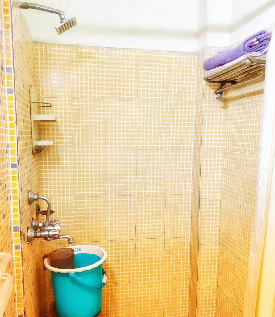 New Alipore Transit House Bed and Breakfast in Kolkata