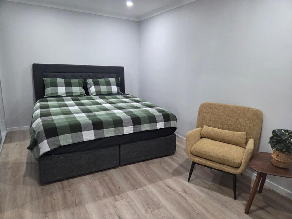 Modern 2BR Granny w Outdoor Near Stanhope Leisure Apartment in Sydney