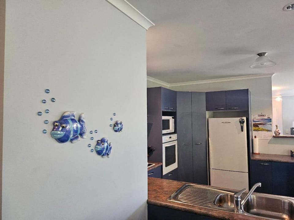 Fisherman's Friend - a spacious family beach home House in Tasman District, Tasman, New Zealand