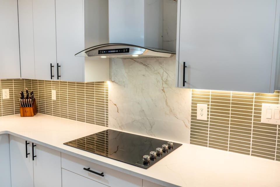 Kitchen or kitchenette, stove