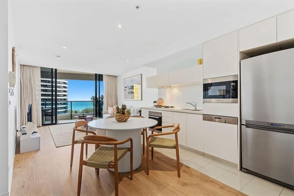 Luxurious 2-Bed Designer Retreat at Oracle Resort Apartment in Gold Coast