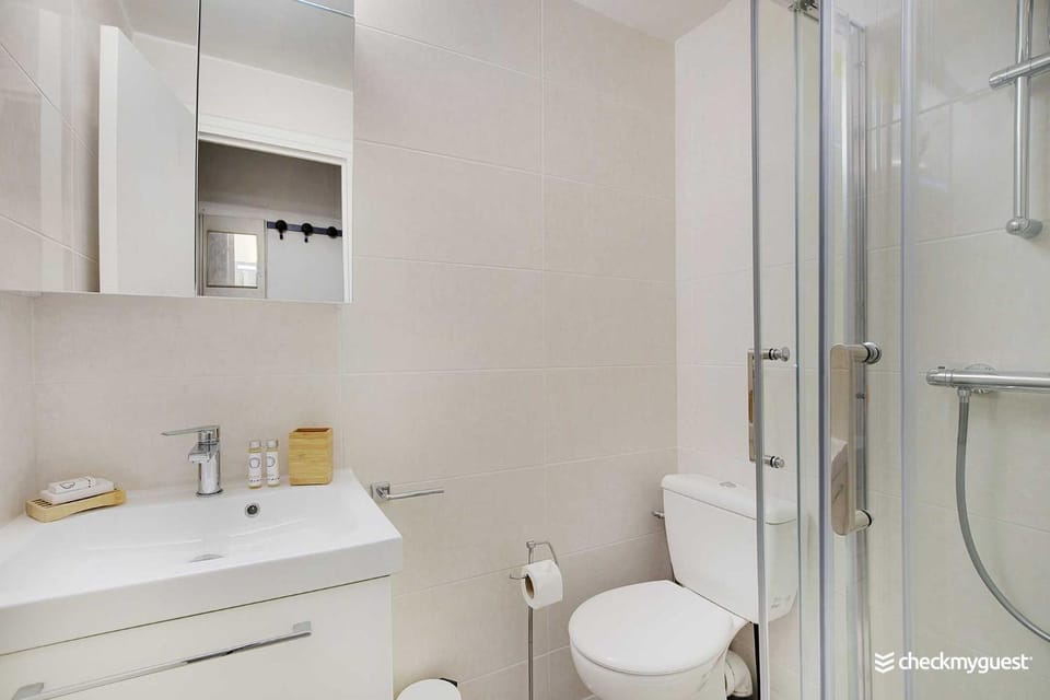 Toilet, Bathroom
