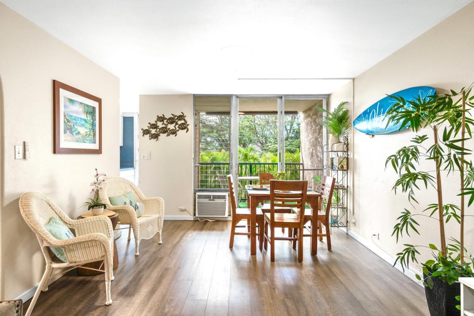 Living room, Garden view