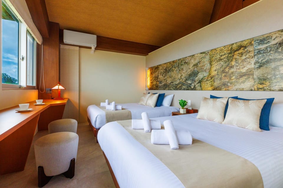 10 seconds to the sea, jacuzzi & BBQ available, ocean view from every room on the beach Terrace House in Okinawa Prefecture
