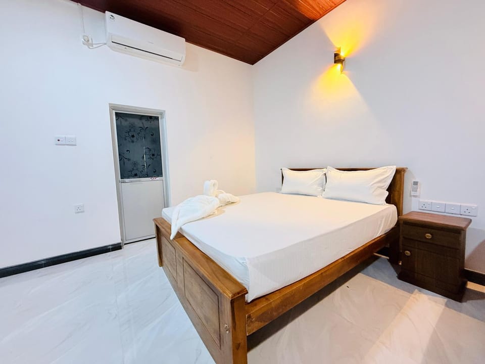 Bed, Bedroom, air conditioner