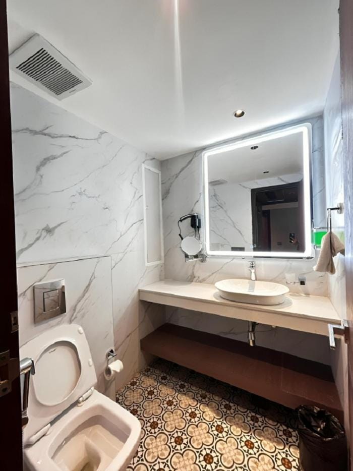Toilet
