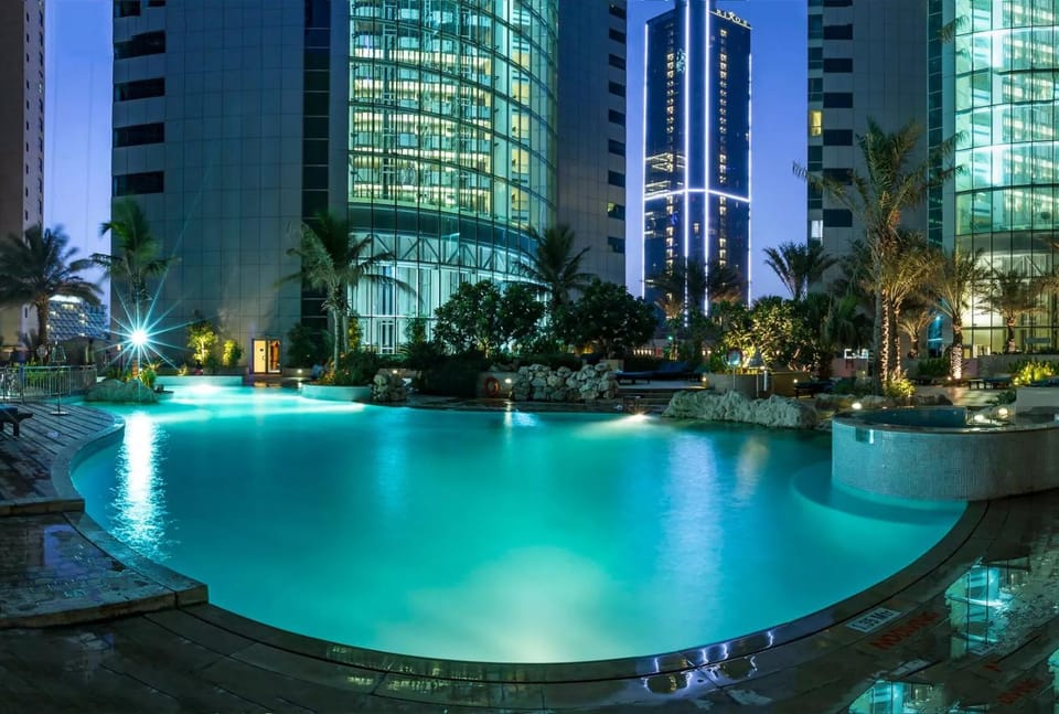 Swimming pool, Swimming pool