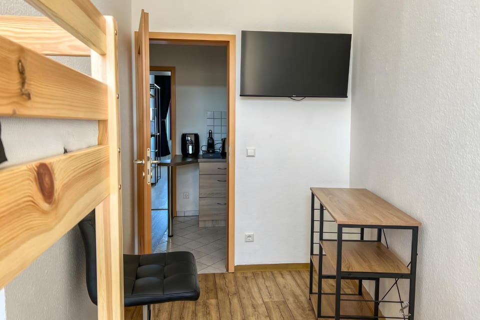 TV and multimedia, bunk bed, kitchen