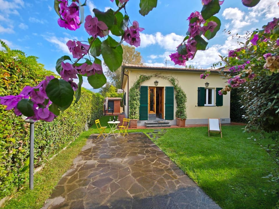 Garden, On site
