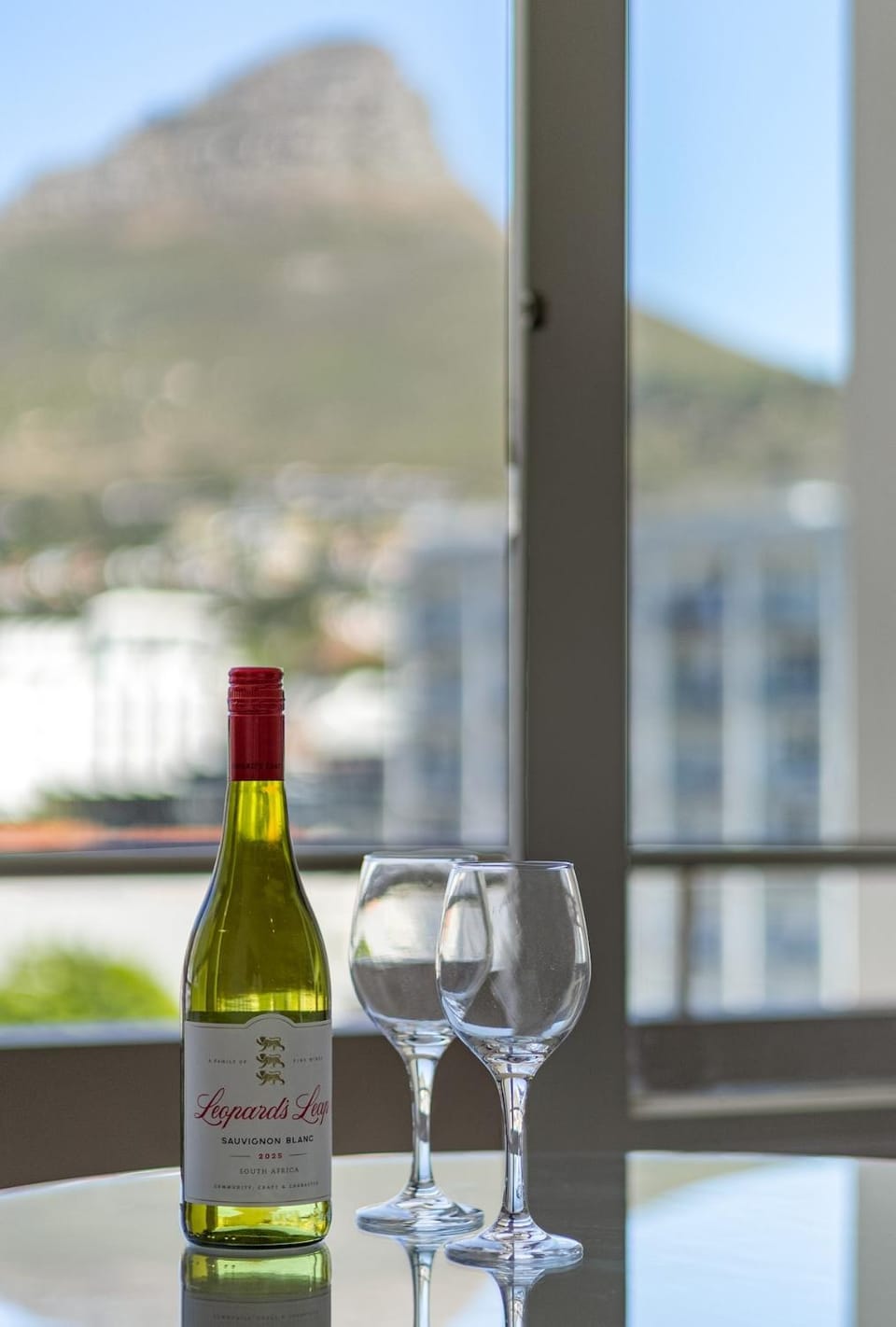 Sweeping Table Mountain Views Apartment in Cape Town