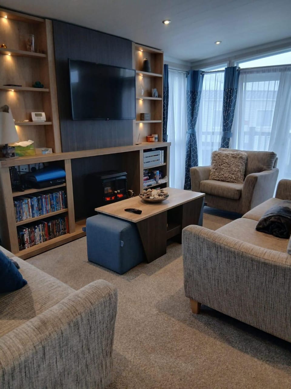 Photo of the whole room