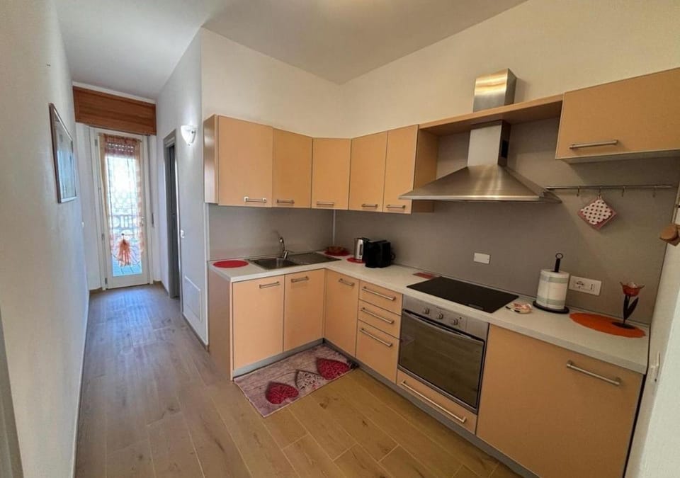 Kitchen or kitchenette, oven, stove, toaster