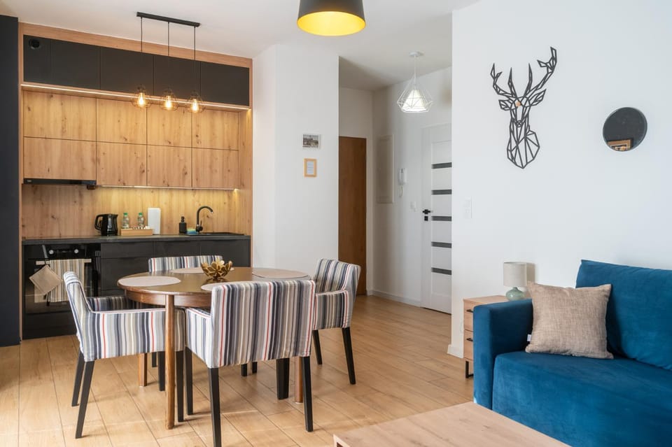 Kitchen or kitchenette, Living room, Dining area, oven, stove