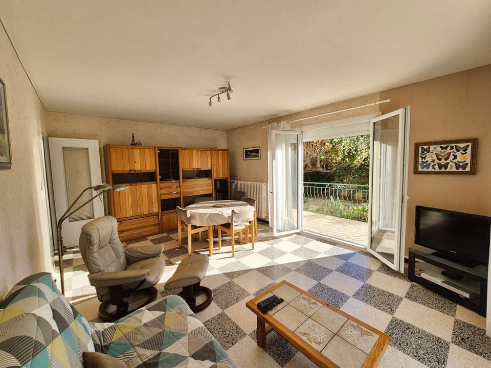 Villa 3 chambres, WIFI, climatisation, au calme Villa in La Seyne-sur-Mer