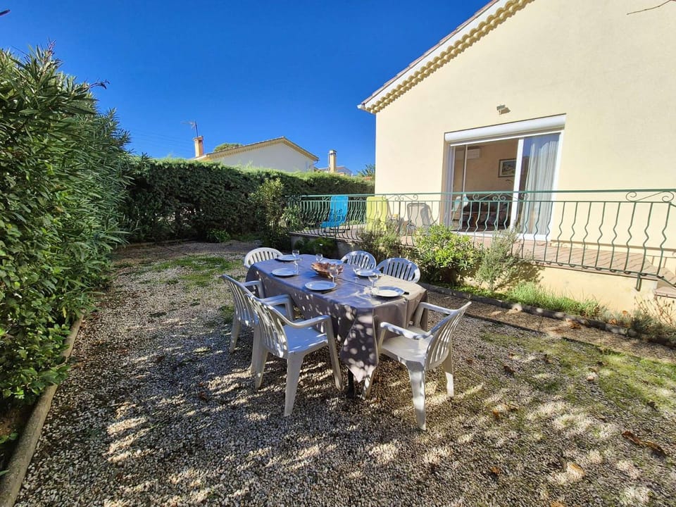 Villa 3 chambres, WIFI, climatisation, au calme Villa in La Seyne-sur-Mer