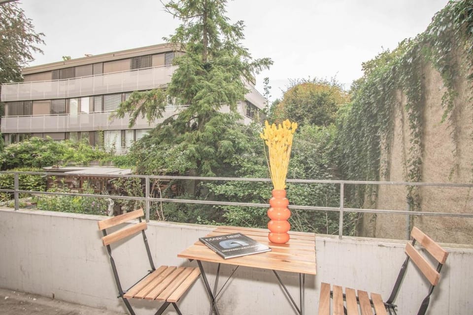 Balcony/Terrace, Garden view