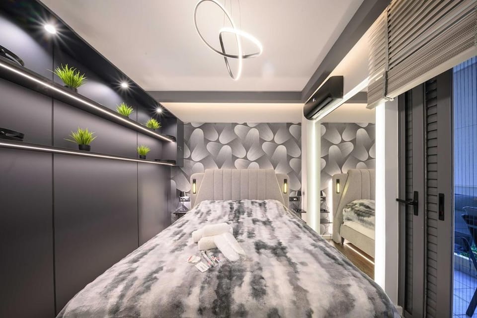 Bed, Bedroom