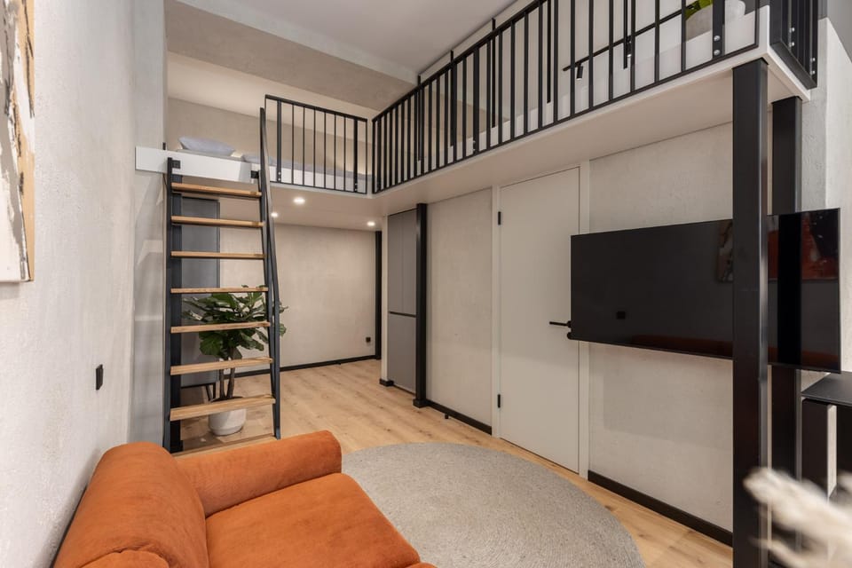 Hallo Loft Apartments by Innorental Apartment in Riga