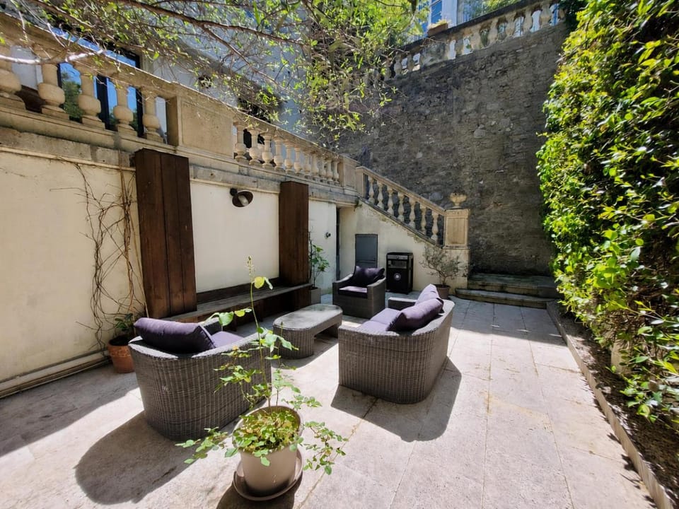 Patio, Day, Garden, Living room, Garden view