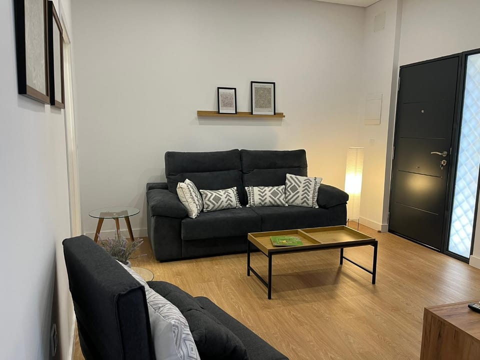 Bed, Living room