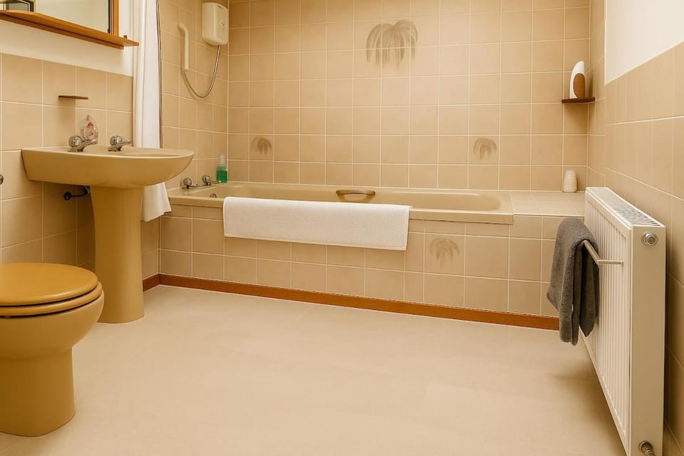 Bathroom, Bath, towels
