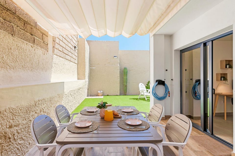 Balcony/Terrace, Dining area