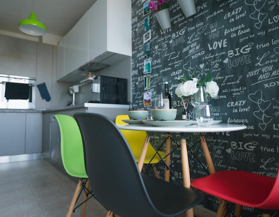 Dining area, oven, kitchen