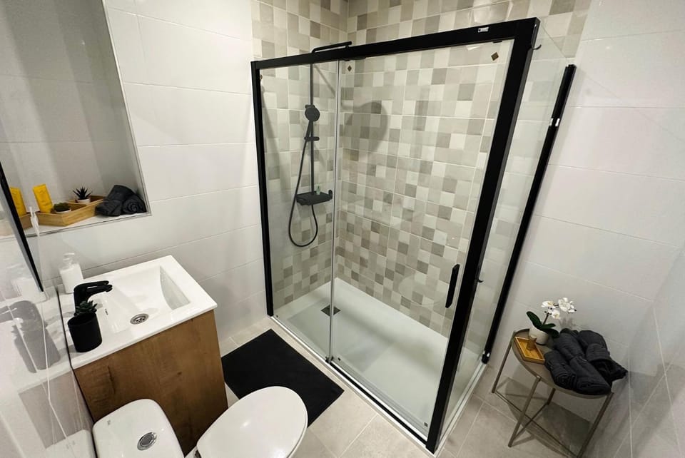 Bathroom, Living room