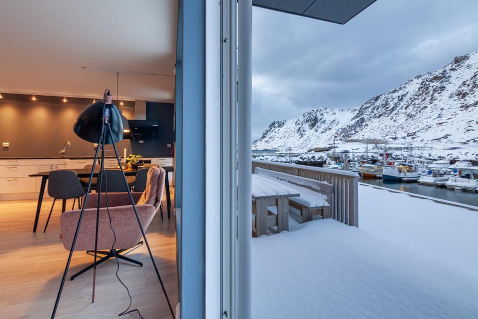 Natural landscape, Winter, View (from property/room), Balcony/Terrace, Dining area, Mountain view