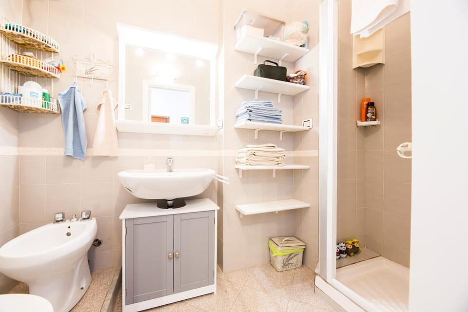 Facing the sea between Cinque Terre and Portofino Apartment in Deiva Marina