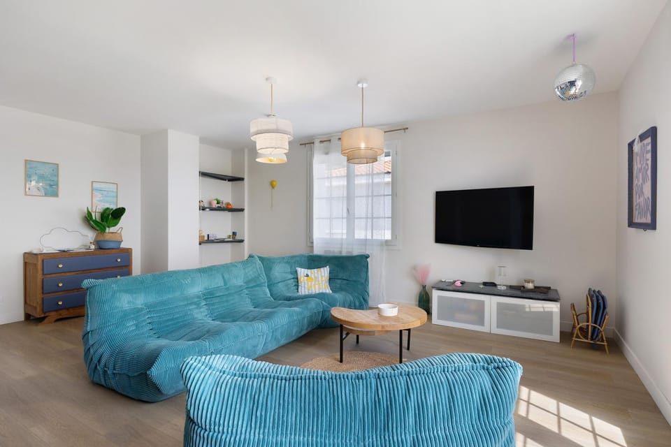 Property building, Living room