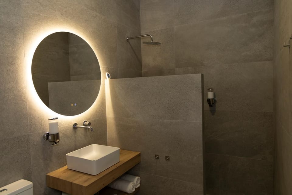 Shower, Bathroom, towels