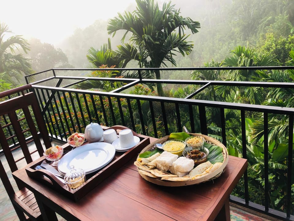 Day, Natural landscape, View (from property/room), Balcony/Terrace, Food and drinks, Dining area, Food, Continental breakfast