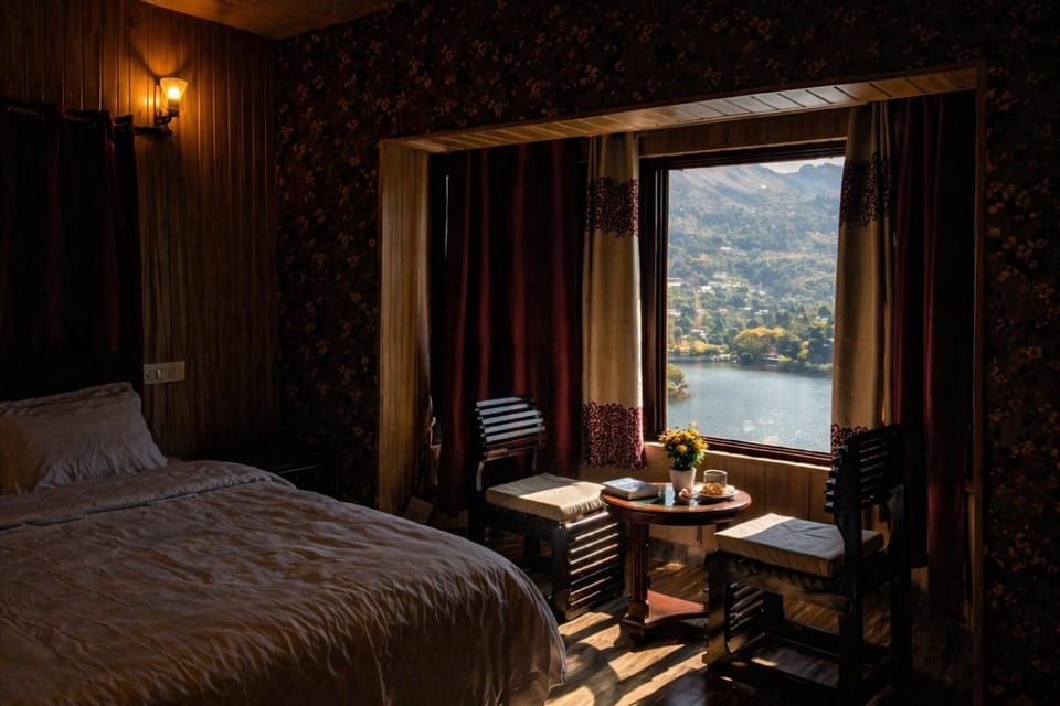 View (from property/room), Bedroom, Lake view, Lake view