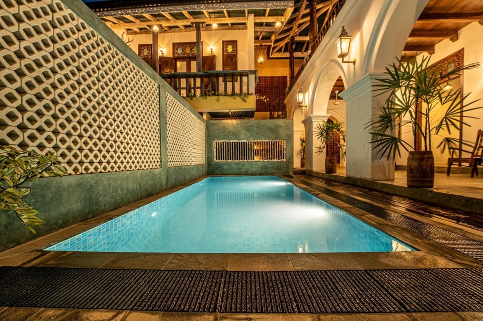 Swimming pool