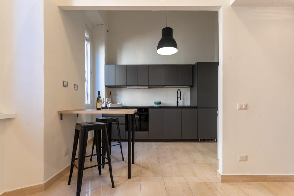 Coffee/tea facilities, Kitchen or kitchenette, dishwasher, internet, oven, stove