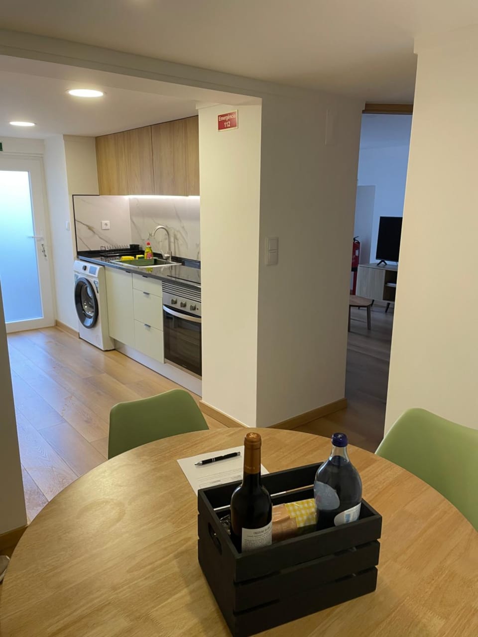 Kitchen or kitchenette, Seating area, oven, stove, dryer