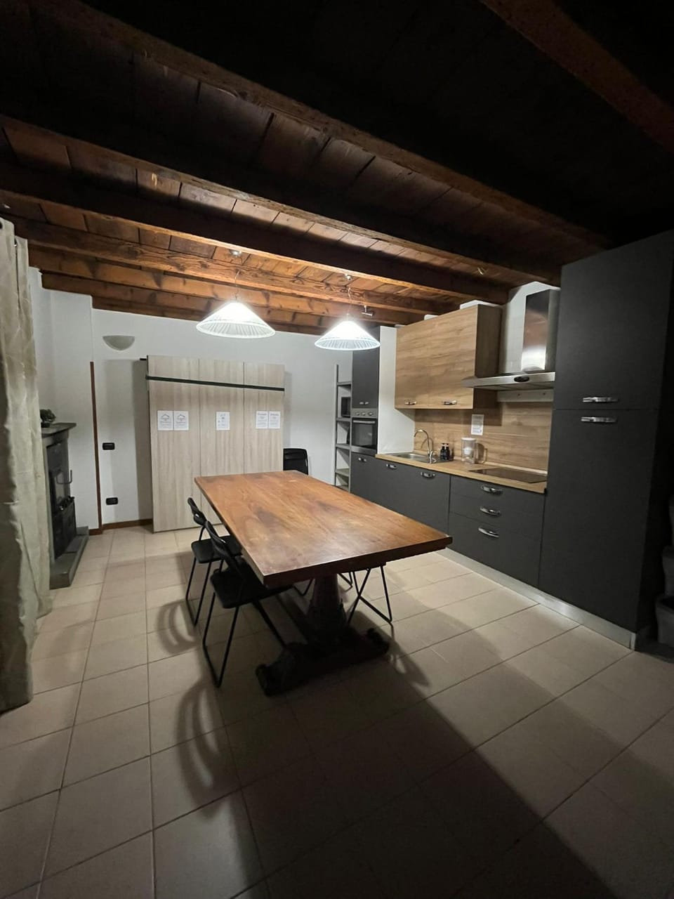 Kitchen or kitchenette, Dining area, dishwasher, microwave