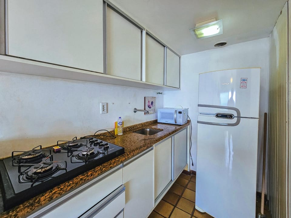 Kitchen or kitchenette, Communal kitchen